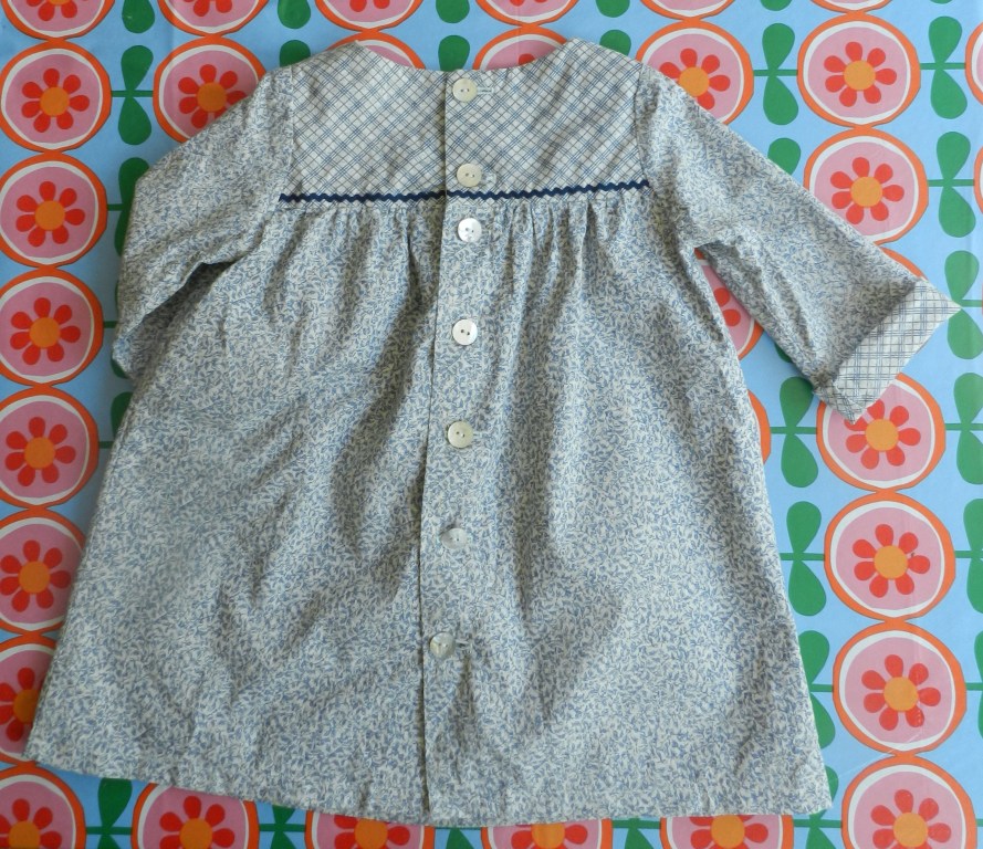 Baby dress in vintage cotton – IrisArctica